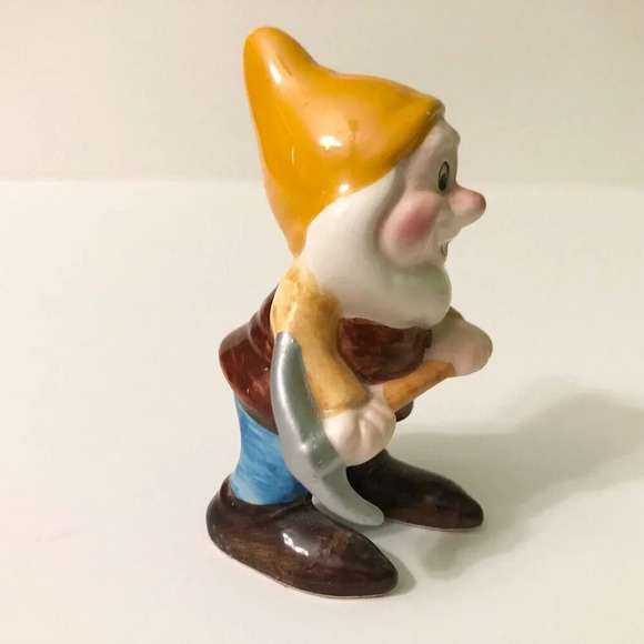 Vintage Disney Snow White Happy Dwarf with Axe Figurine 3 Inch Tall - Picture 15 of 16